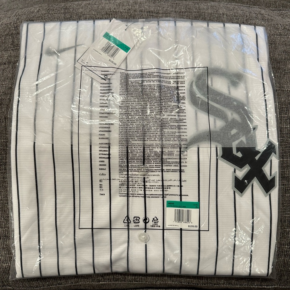 Louis Robert #88 white Sox jersey XL